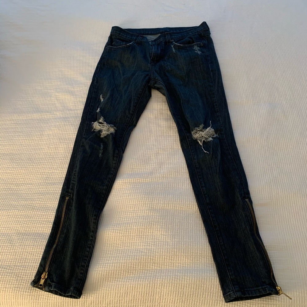 Carmar Ripped Jeans